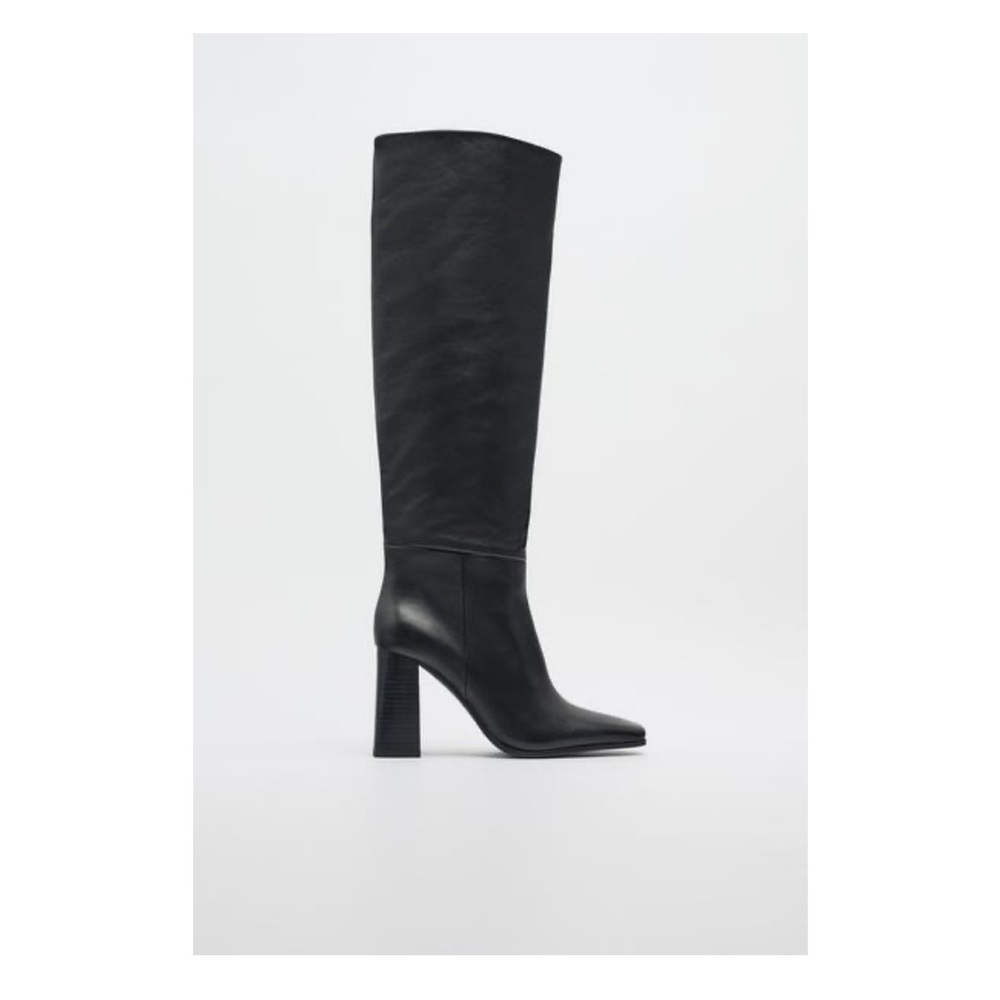 Zara Knee-High Heeled Leather Boots in black